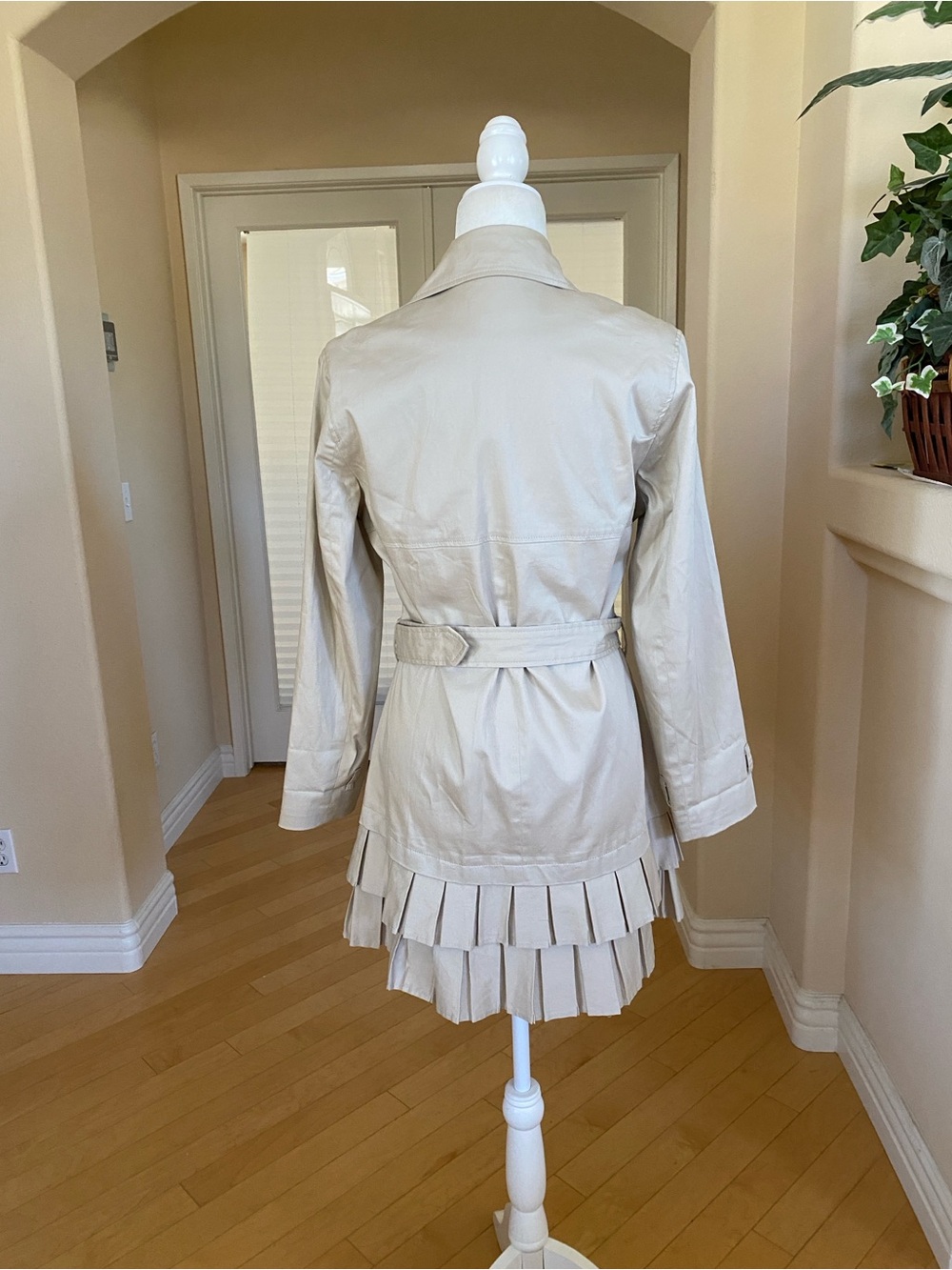 Women’s Cream Belted Double-Breasted Trench Coat - Picture 3 of 8